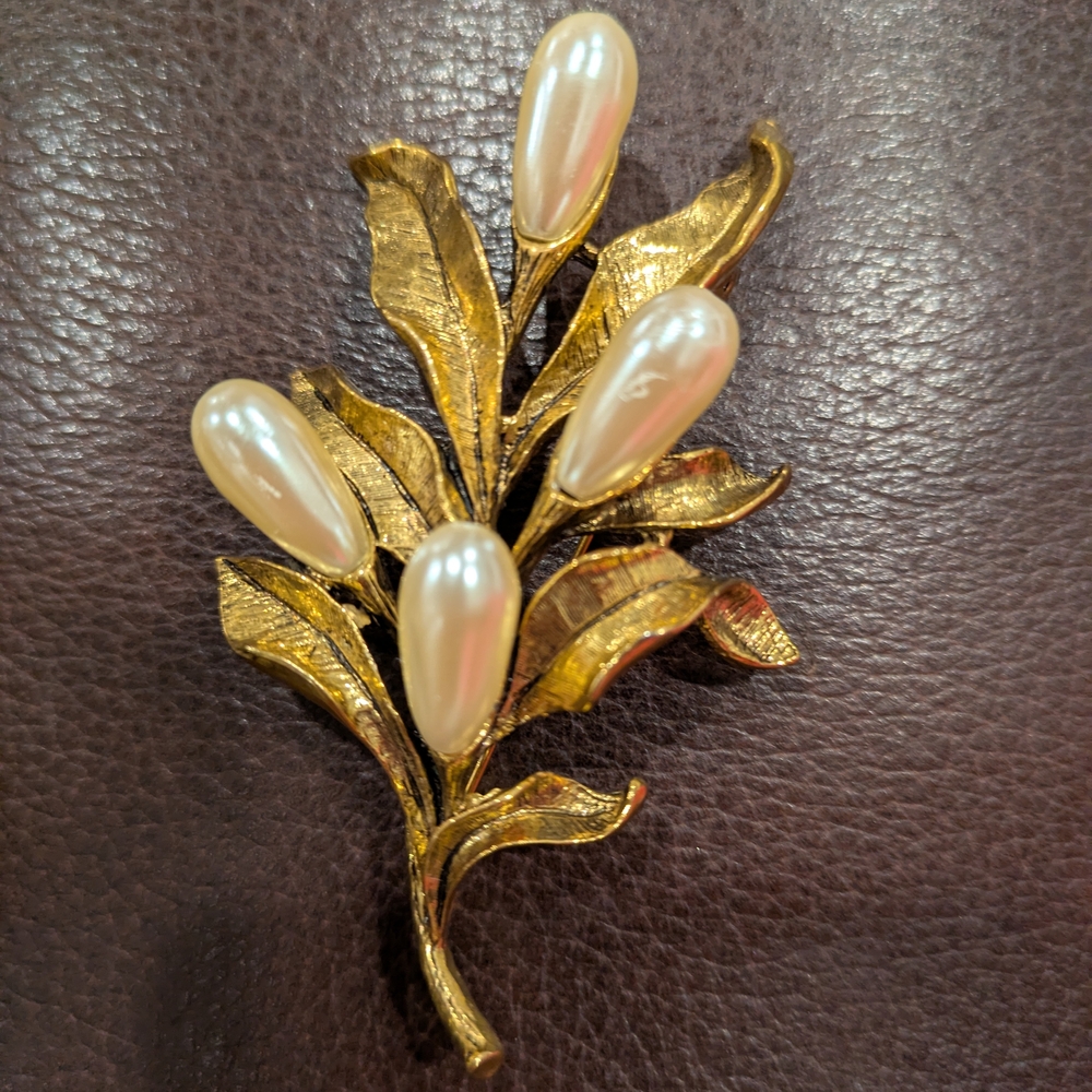 Arthur Paper Gold Tone Leaf Brooch with Faux Pearl Accents Vintage 1960 s